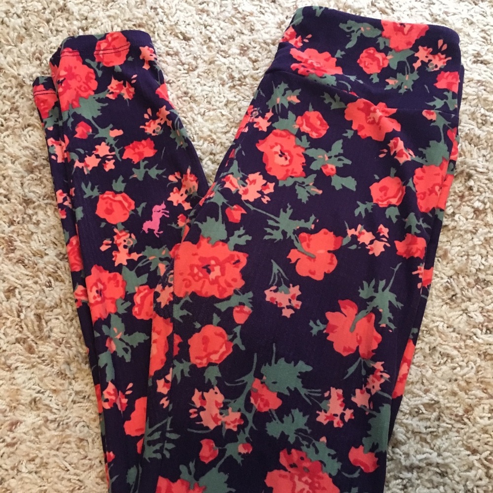 Lularoe OS floral/unicorn leggings!